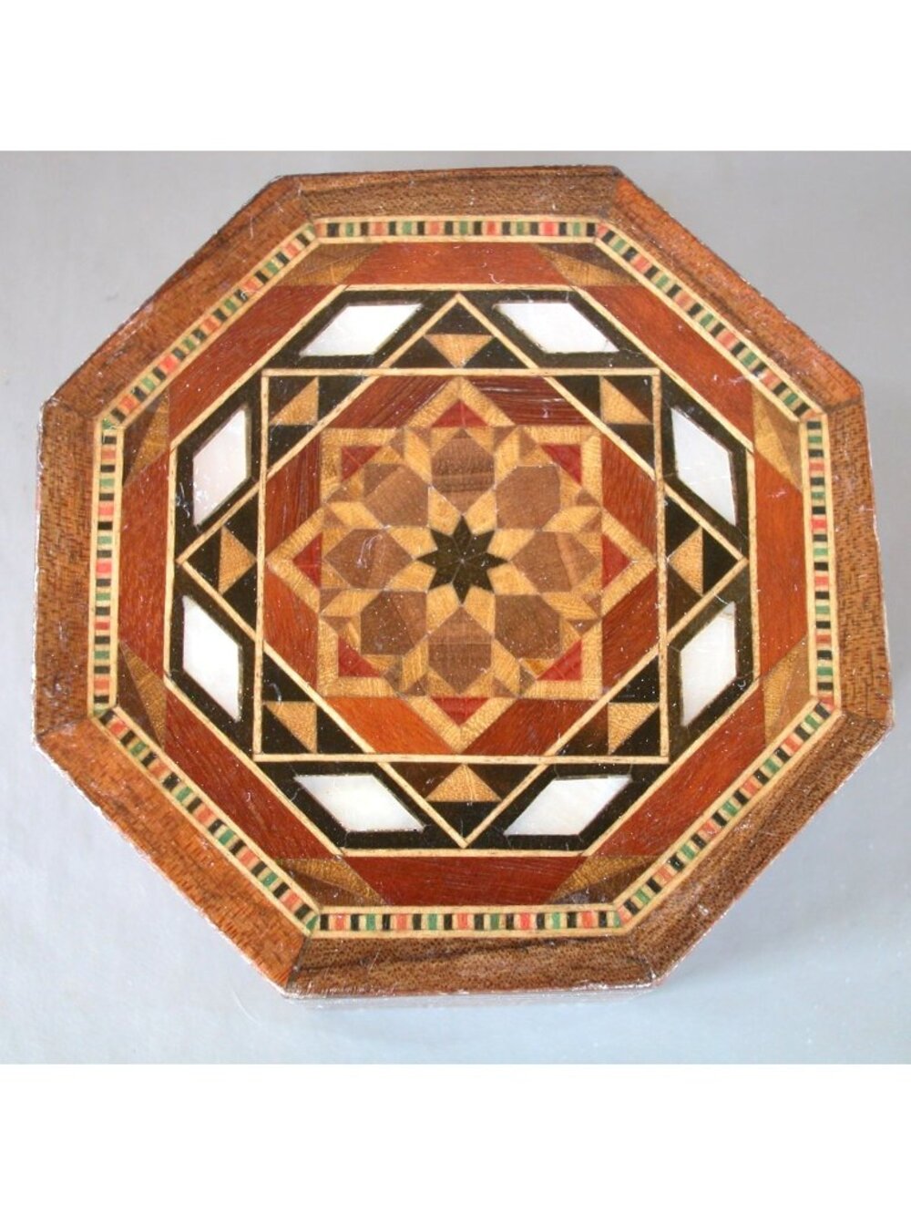 Wooden Lacquer Jewelry Box Octagonal w/ Mosaic Mother of Pearl Inlay
